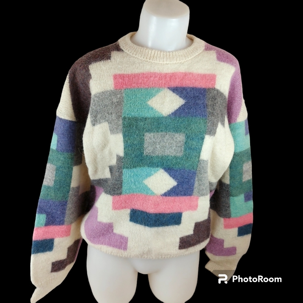 Colorful Geometric Pattern Sweater - Picture 1 of 8